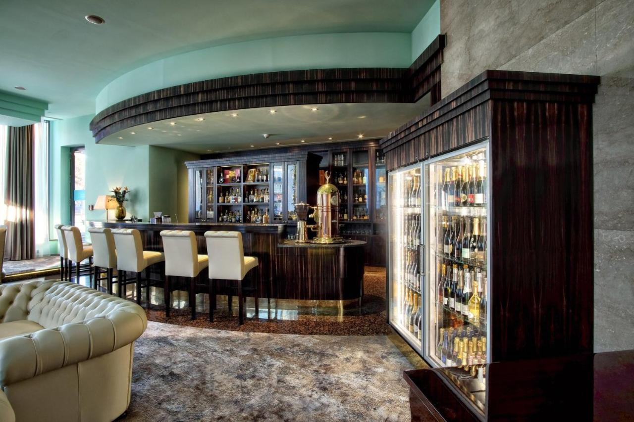 Continental Hotel 4*