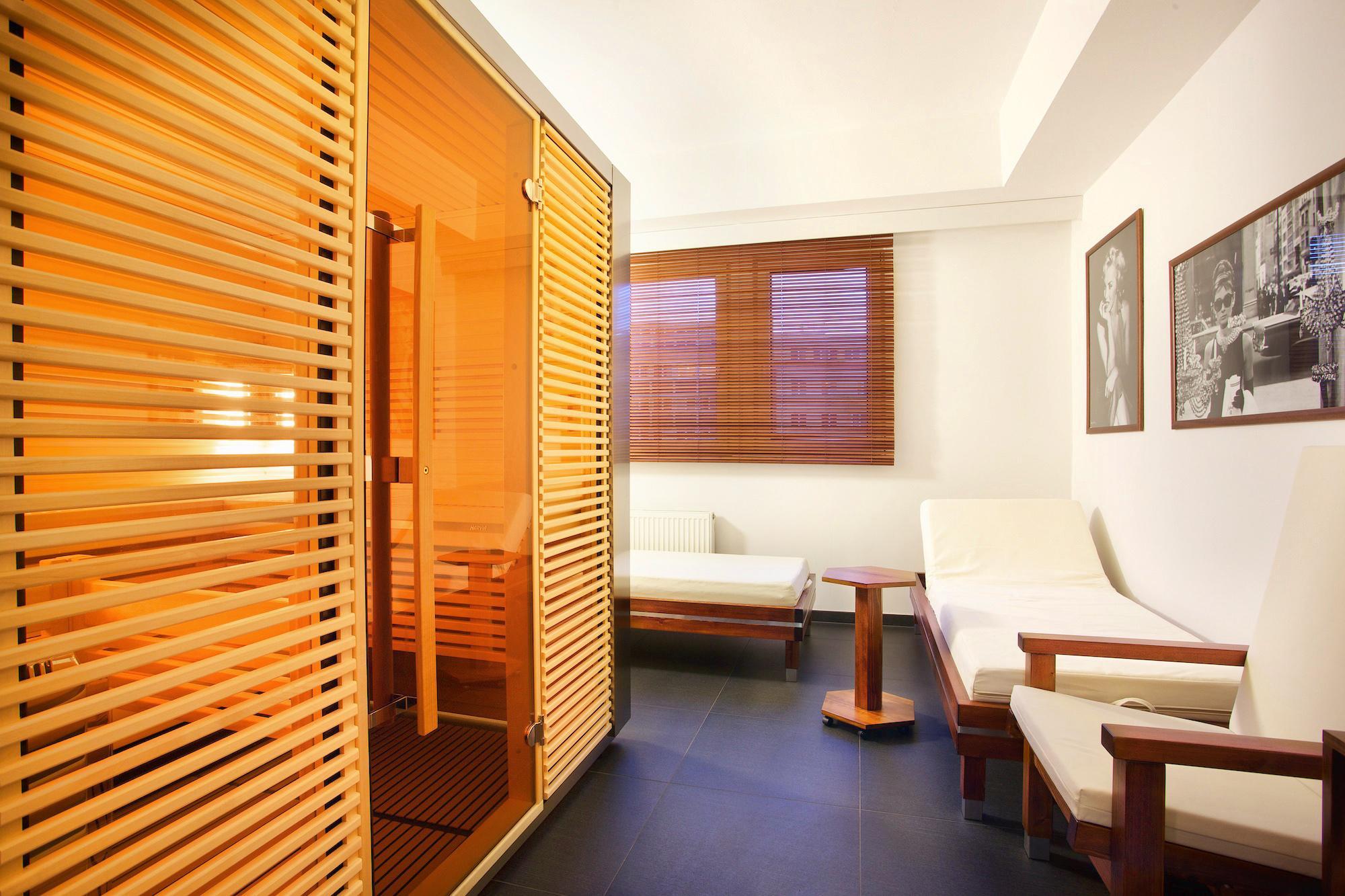 Continental Hotel 4*