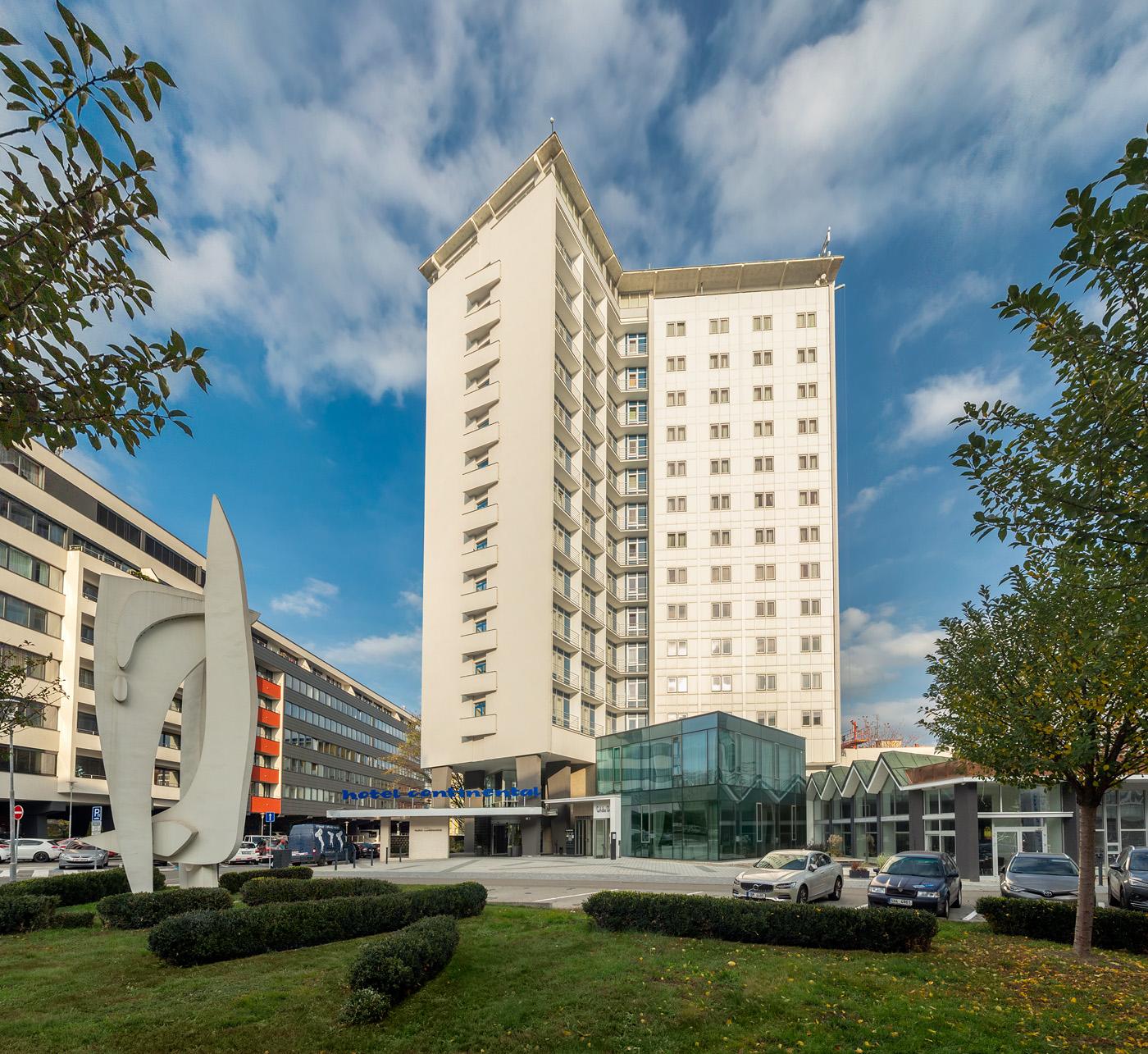 Continental 4*