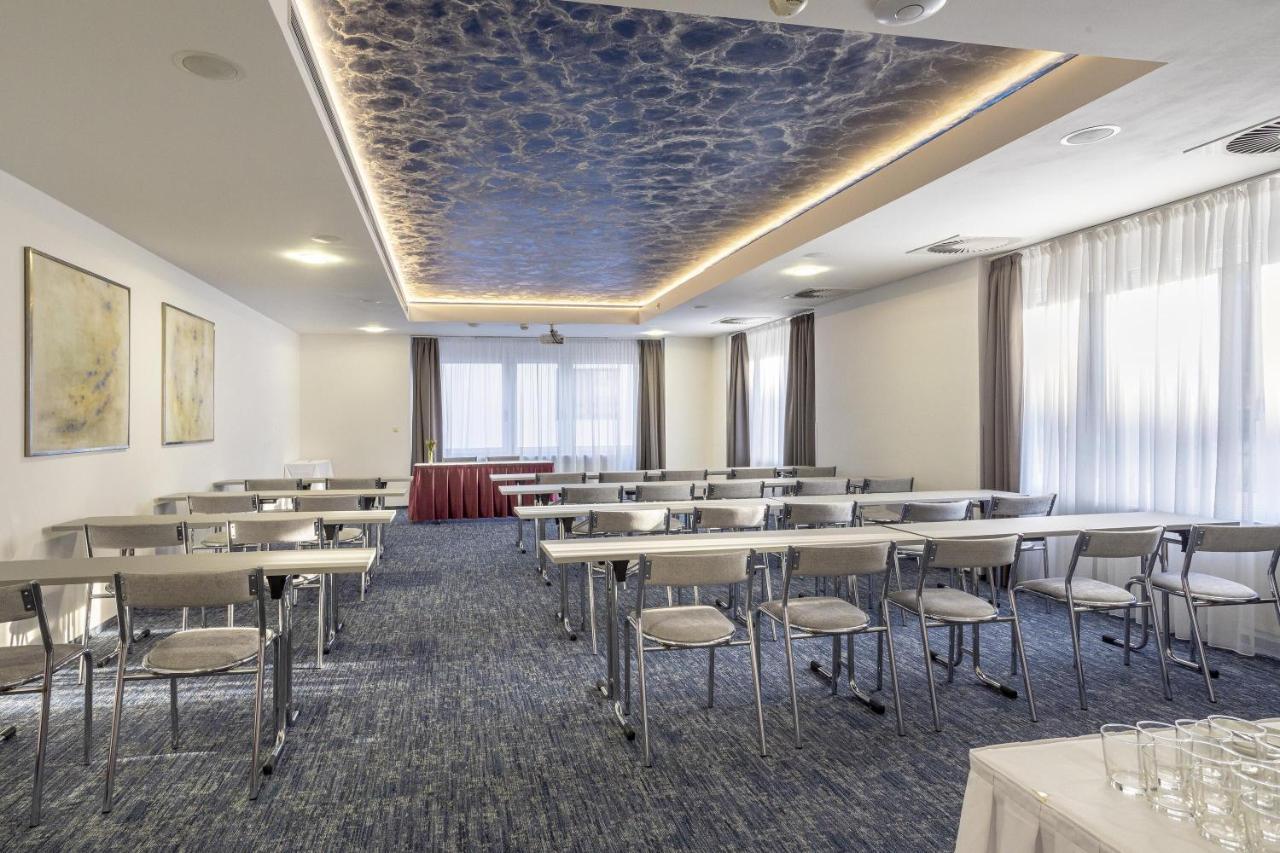 Continental 4*