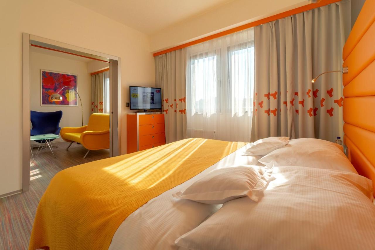 Continental Hotel
